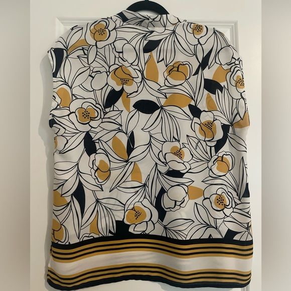 Bar III Womens Blouse V Neck Floral Size L - Picture 2 of 5